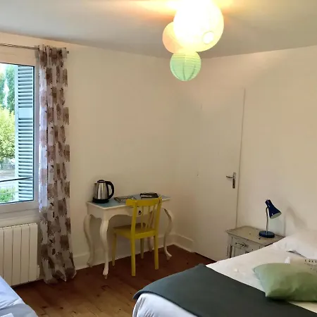 Mamie Jane Co-munity Gasthuis 3*