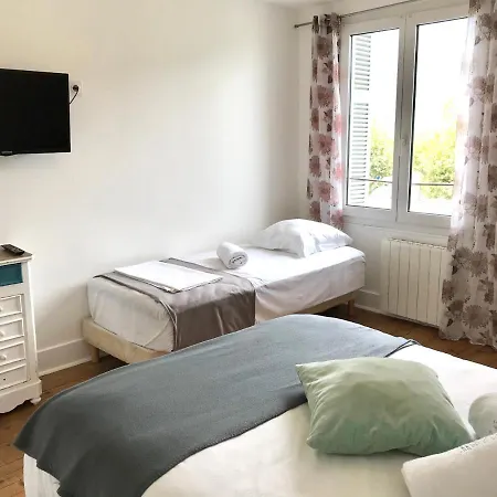 Mamie Jane Co-munity Guest house 3*